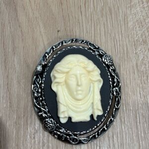Disney Haunted Mansion Broach